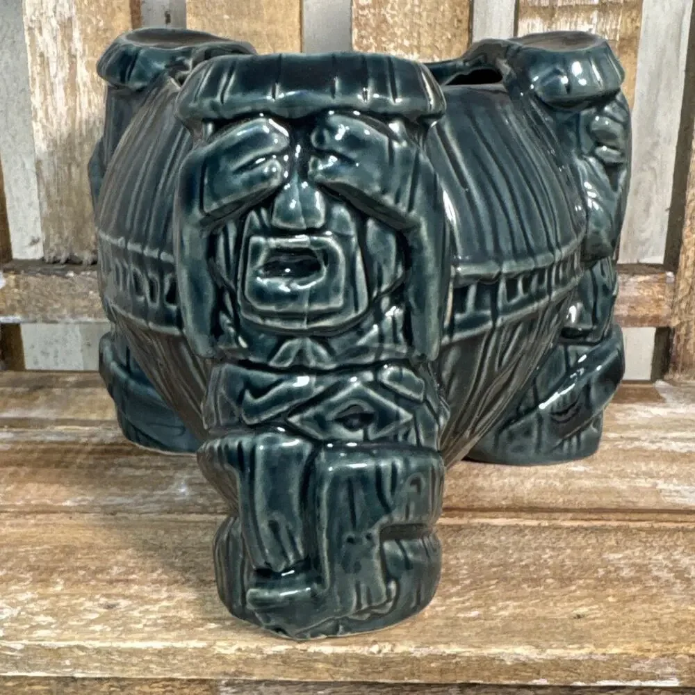 Disneyland Hotel Trader Sam’s Grog Grotto Enchanted Tiki Bar Bowl Blue W/ Stirs